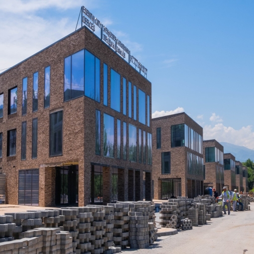 Клинкерная плитка Feldhaus Klinker SINTRA R682 для долговечного и стильного фасада