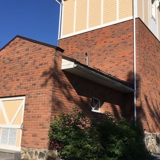 Клинкерная фасадная плитка Feldhaus Klinker SINTRA R687 для стильного и долговечного фасада