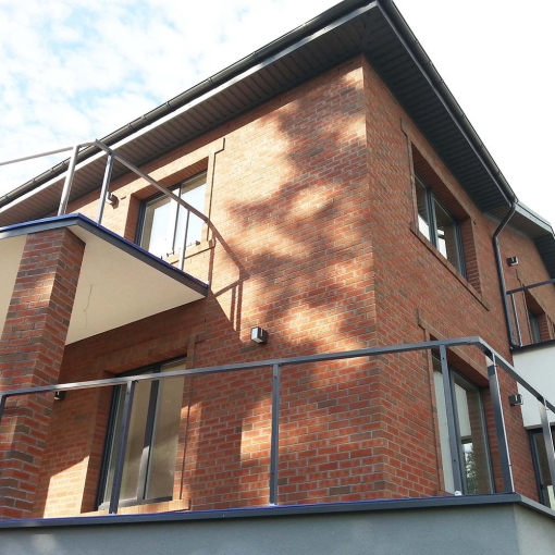 Клинкерная фасадная плитка Feldhaus Klinker SINTRA R689 для стильного и долговечного фасада