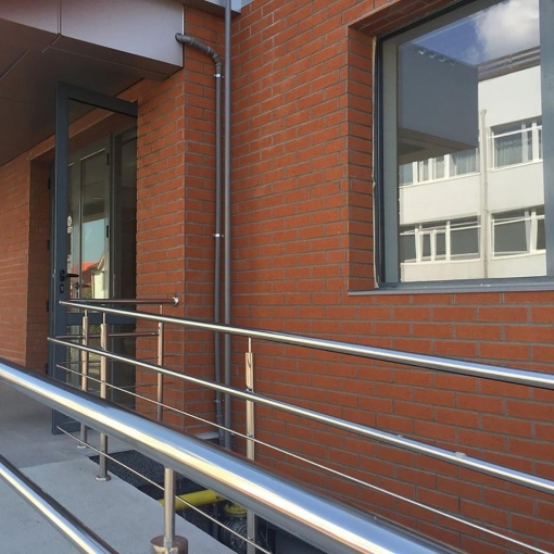 Клинкерная фасадная плитка Feldhaus Klinker SINTRA R694 - идеальное решение для стильного и долговечного фасада