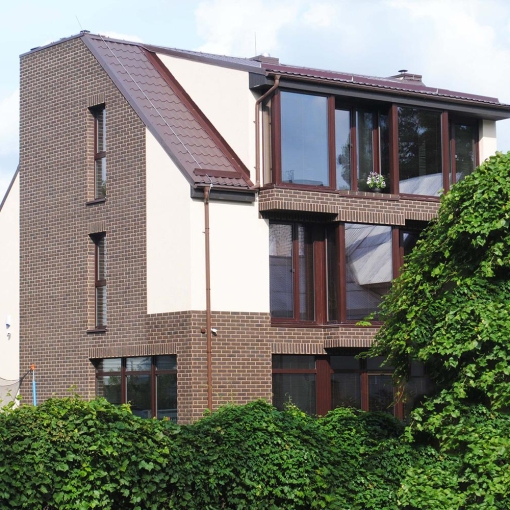 Клинкерная фасадная плитка Feldhaus Klinker SINTRA R697 – идеальный выбор для стильного и долговечного фасада