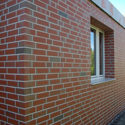 Клинкерная плитка для фасада Feldhaus Klinker CLASSIC R303 – идеальное решение для стильного и долговечного фасада