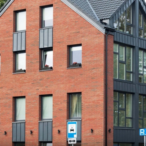 Клинкерная плитка для фасада Feldhaus Klinker CLASSIC R307 – идеальный выбор для долговечного и стильного оформления фасадов