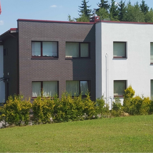 Клинкерная фасадная плитка Feldhaus Klinker CLASSIC R500 для стильного и долговечного фасада