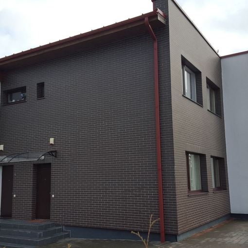 Клинкерная фасадная плитка Feldhaus Klinker CLASSIC R500 для стильного и долговечного фасада