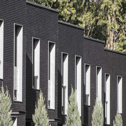 Клинкерная плитка для фасада Feldhaus Klinker CLASSIC R700 – идеальное решение для долговечного и стильного оформления фасада