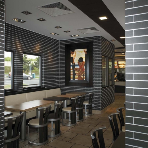 Клинкерная плитка для фасада Feldhaus Klinker CLASSIC R700 – идеальное решение для долговечного и стильного оформления фасада