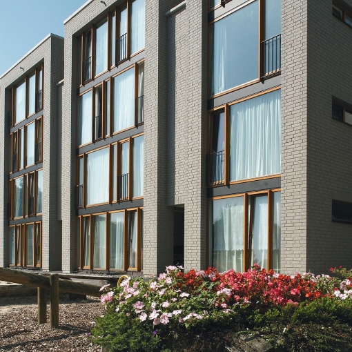 Клинкерная фасадная плитка Feldhaus Klinker CLASSIC R835 – надежность и стиль для вашего фасада