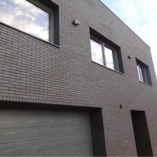 Фасадная клинкерная плитка Feldhaus Klinker VASCU R761 - идеальное решение для стильного и долговечного фасада Фасадная клинкерная плитка Feldhaus Klinker VASCU R761 - идеальное решение для стильного и долговечного фасада