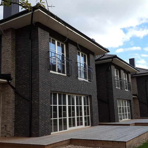 Фасадная клинкерная плитка Feldhaus Klinker VASCU R739 – идеальный выбор для долговечного и стильного фасада