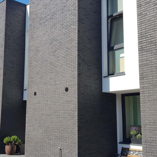 Клинкерная фасадная плитка Feldhaus Klinker VASCU R736 для стильного и долговечного фасада