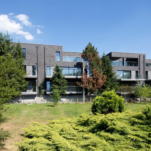 Клинкерная фасадная плитка Feldhaus Klinker VASCU R736 для стильного и долговечного фасада