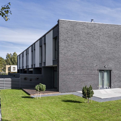 Клинкерная фасадная плитка Feldhaus Klinker VASCU R736 для стильного и долговечного фасада